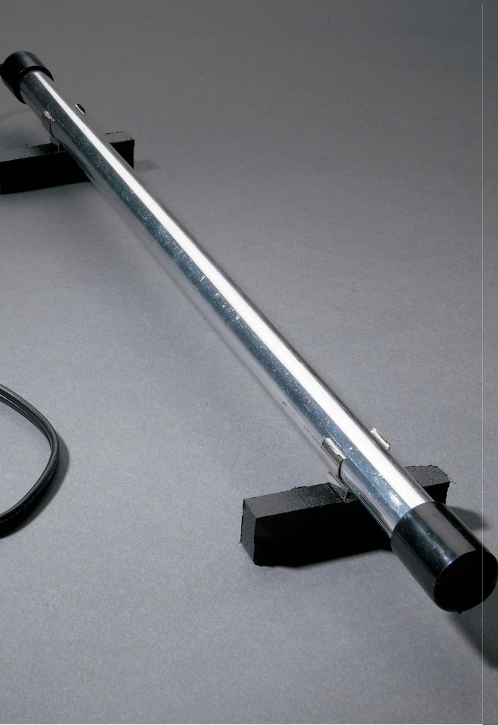 An electric dehumidifer rod