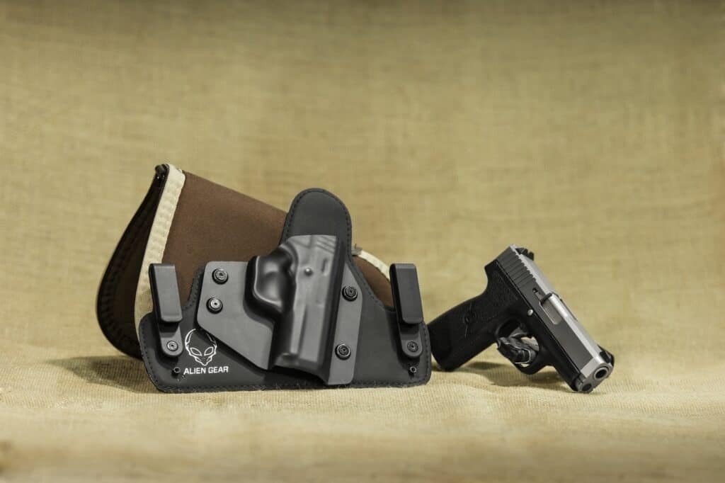 Handgun and holster set