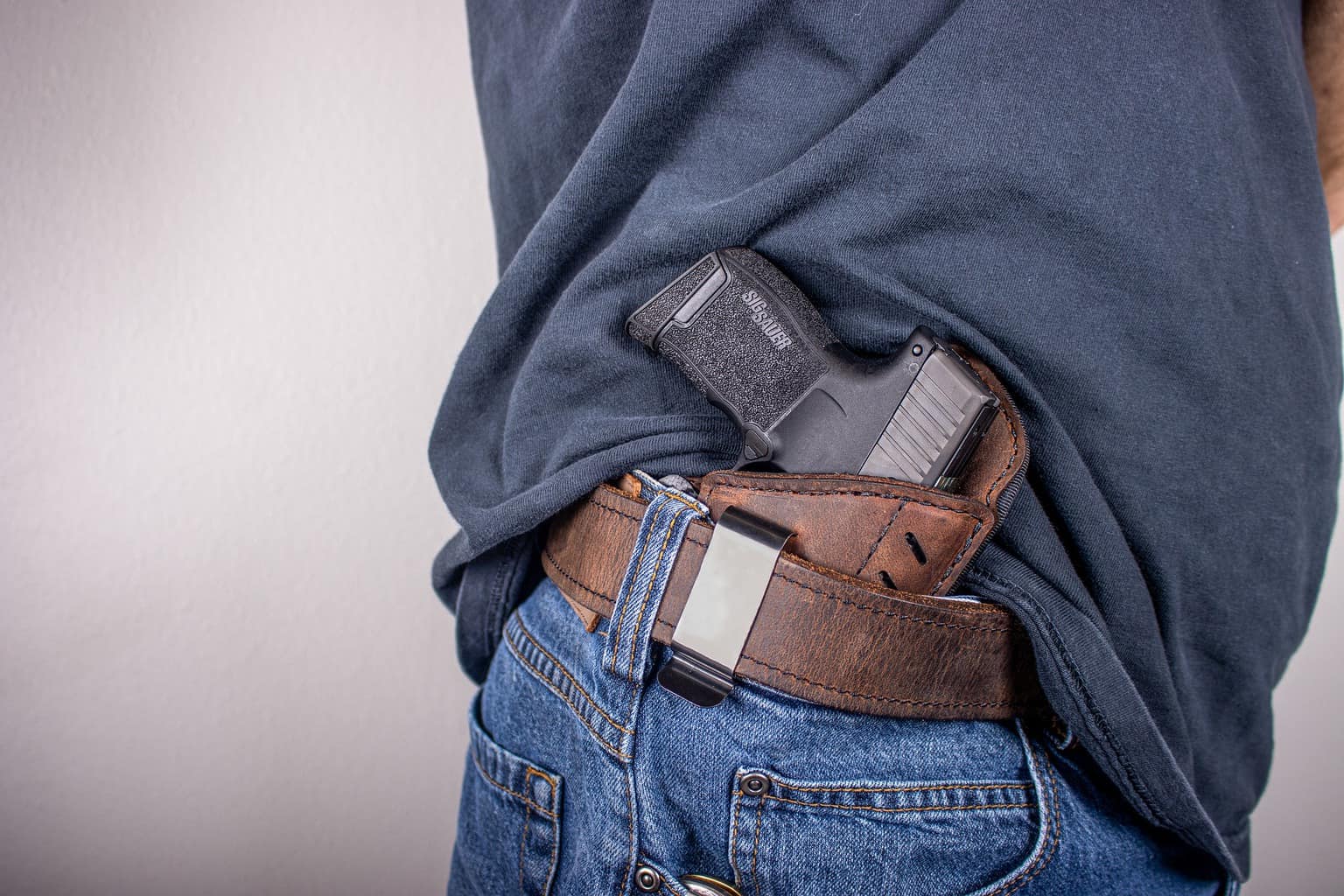 Man wondering if he needs a gun permit to shoot at a gun range in Arizona
