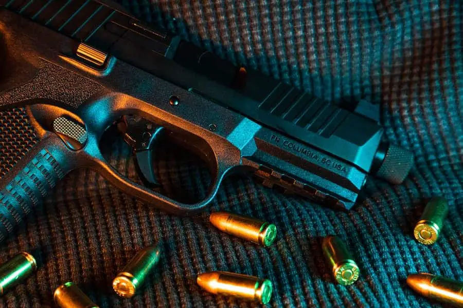 Semi automatic handgun with 9mm ammo